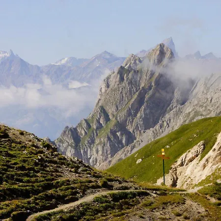 Lauzieres 307 By Interhome Val Thorens